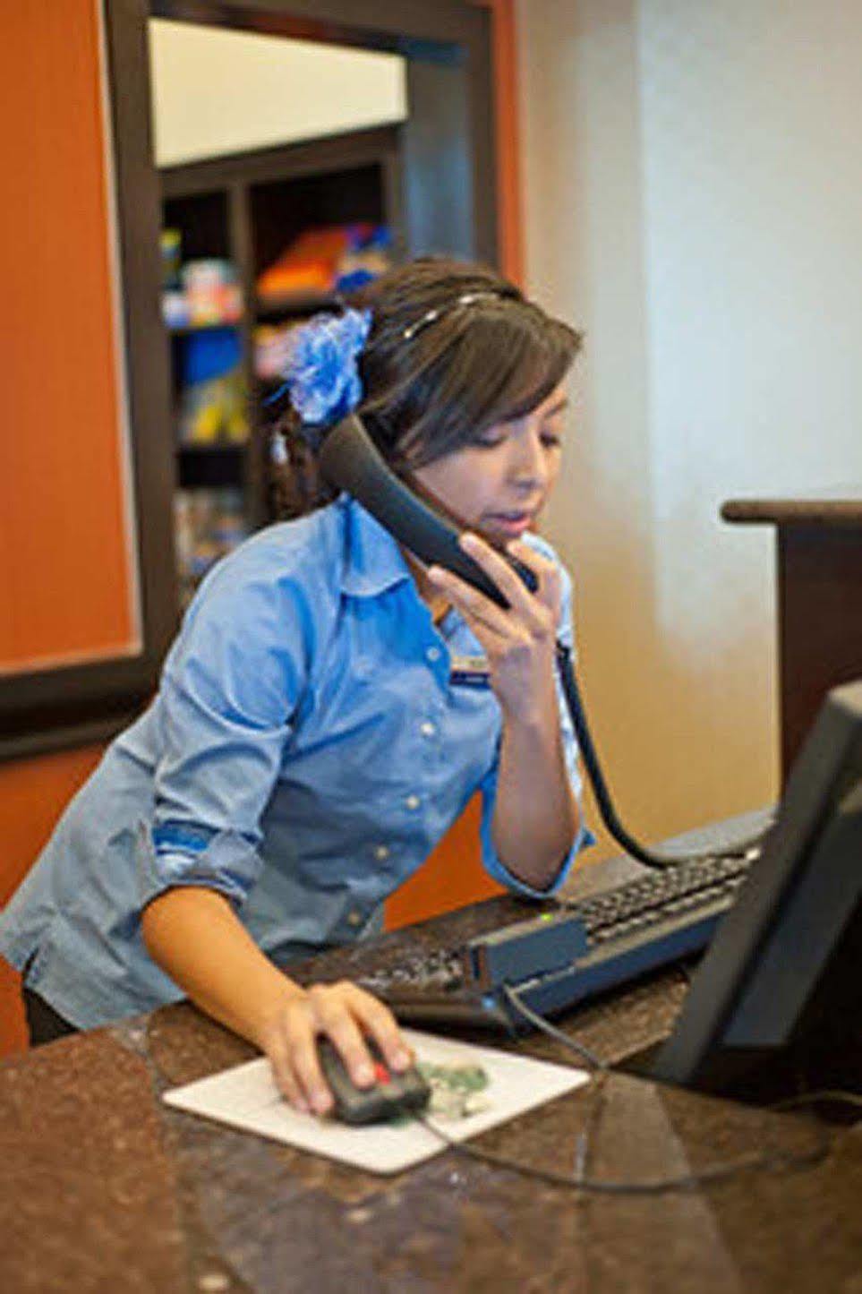 Hampton Inn&suites Hotel